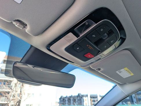 Used 2023 Hyundai Santa Fe SEL w/ Premium Package image 28