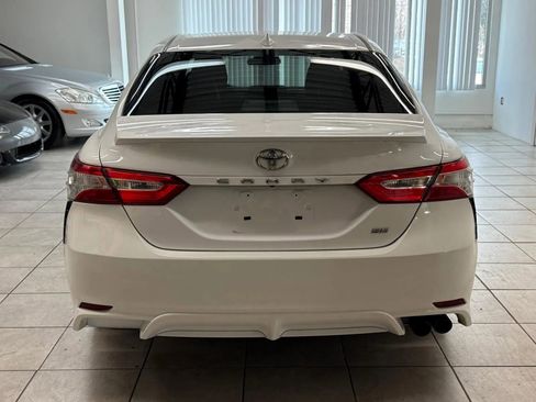 Used 2020 Toyota Camry SE image 8