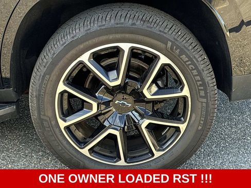 Used 2021 Chevrolet Tahoe RST w/ Luxury Package AWD/4WD image 24