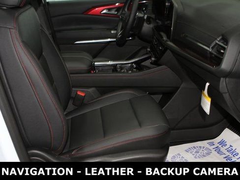 New 2026 Chevrolet Traverse Z71 w/ LPO, Floor Liner Package AWD/4WD image 22