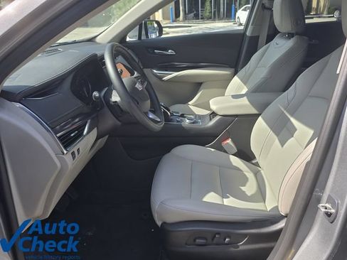 Used 2023 Cadillac XT4 Luxury FWD image 18