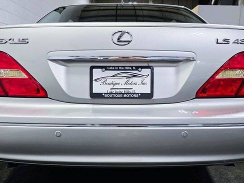 Used 2002 Lexus LS 430 RWD image 3