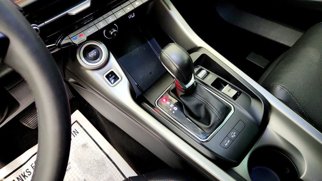 Used 2024 Dodge Hornet R/T Plus AWD/4WD image 17