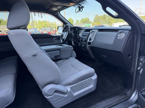 Used 2011 Ford F150 XLT w/ XLT Chrome Pkg AWD/4WD image 12