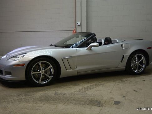 Used 2010 Chevrolet Corvette Grand Sport w/ Preferred Equipment Group RWD image 19