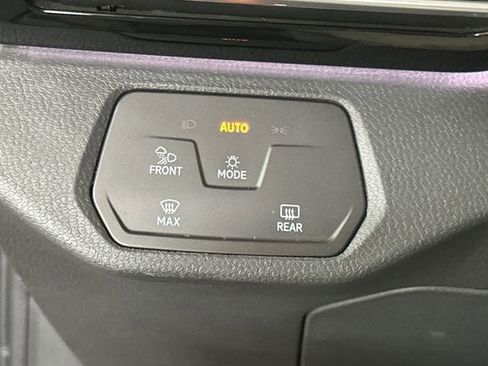 Used 2022 Volkswagen ID.4 Pro S image 34