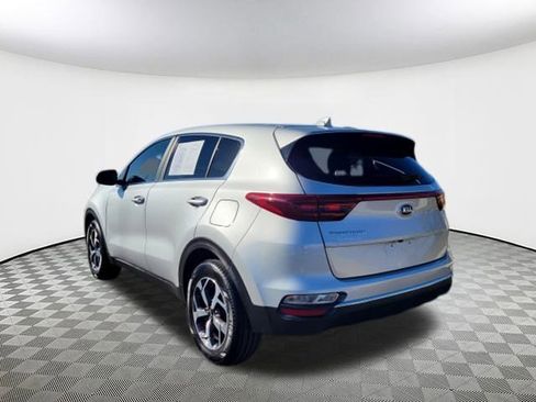 Used 2022 Kia Sportage LX image 6