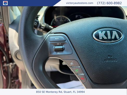 Used 2017 Kia Forte LX FWD image 13