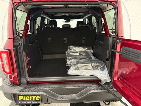 New 2025 Ford Bronco Badlands w/ Sasquatch Package image 5