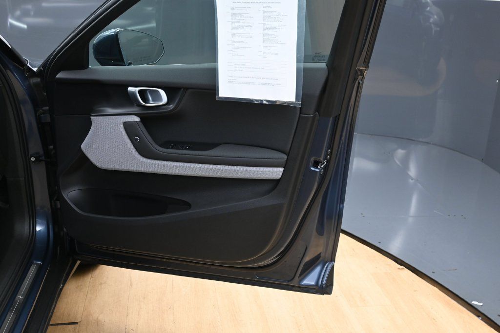 Used 2024 Polestar Polestar 2 AWD/4WD image 31