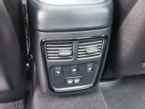 Used 2023 Chrysler 300 S w/ Comfort Group RWD image 31