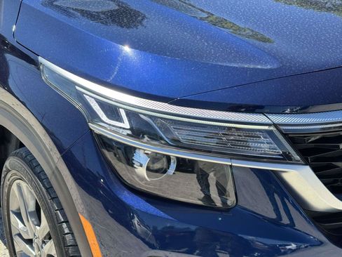 Used 2022 Kia Seltos S AWD/4WD image 7