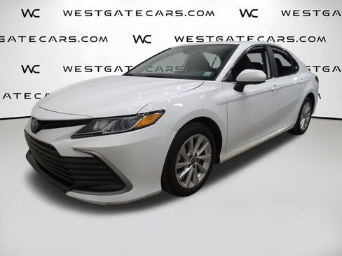 Used 2023 Toyota Camry LE image 1