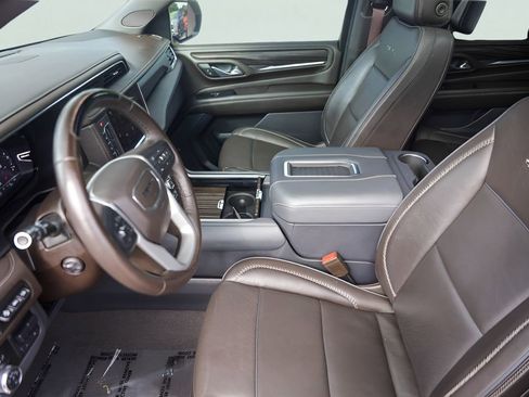 Used 2023 GMC Yukon Denali w/ Denali Reserve Package RWD image 12