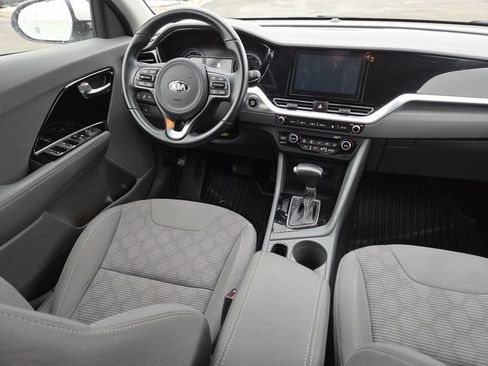 Used 2020 Kia Niro LXS image 24