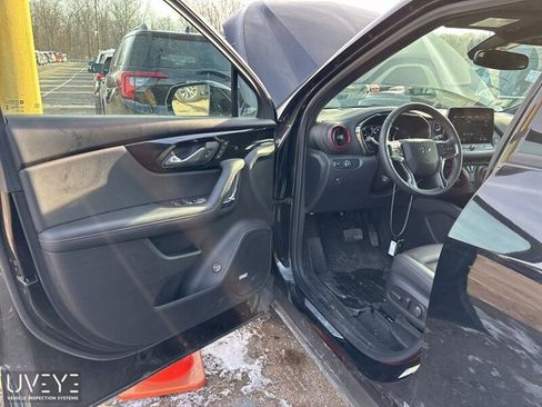 Used 2024 Chevrolet Blazer RS w/ Enhanced Convenience Package image 5