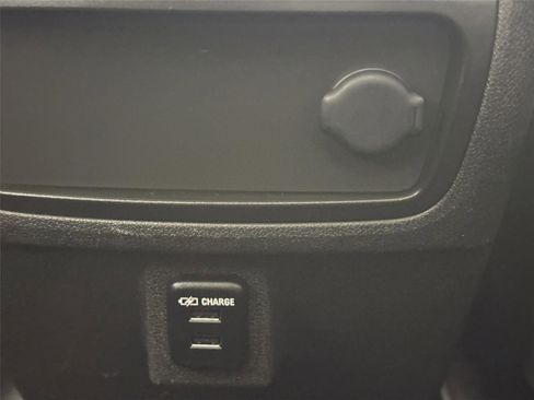 Used 2014 GMC Acadia SLT image 39