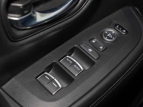 Used 2023 Honda HR-V EX-L image 26