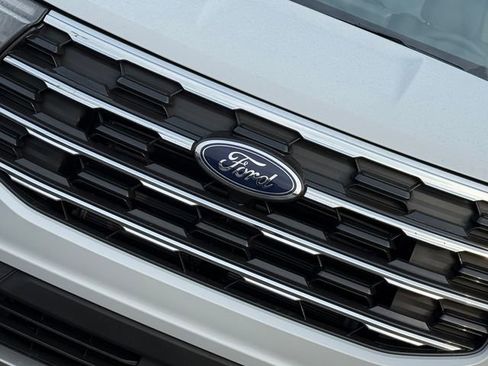 New 2026 Ford Explorer Active image 3