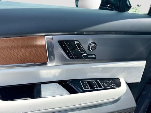 New 2026 Cadillac Vistiq Luxury image 18