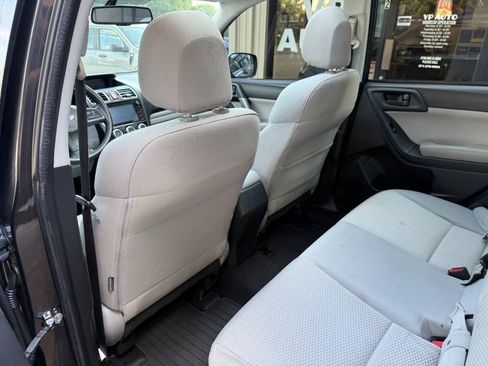 Used 2016 Subaru Forester 2.5i Premium w/ All-Weather Package AWD/4WD image 13