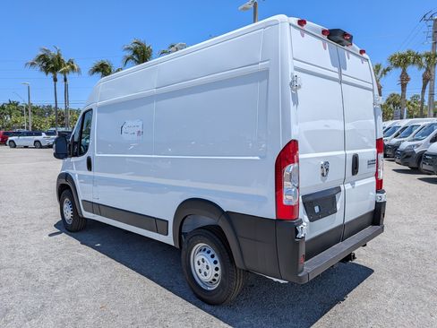 New 2026 RAM ProMaster 2500 w/ Convenience Group FWD image 7