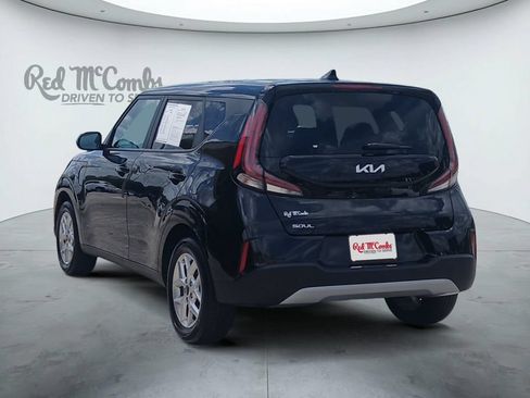 Used 2025 Kia Soul LX w/ LX Technology Package FWD image 3