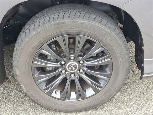 Used 2023 Lexus GX 460 Luxury w/ Sport Design Package AWD/4WD image 8