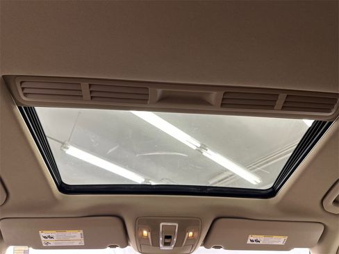 Used 2015 Mercedes-Benz ML 350 2WD image 23