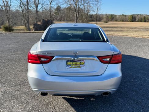 Used 2017 Nissan Maxima 3.5 S image 4