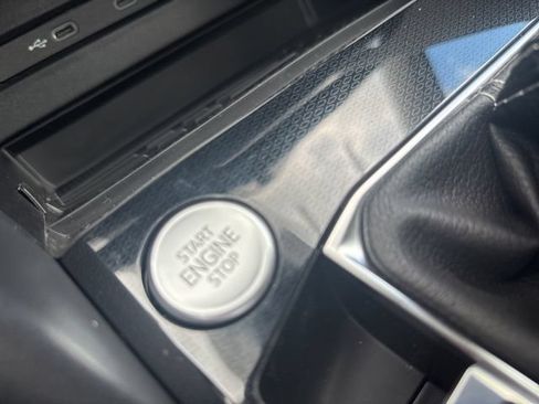New 2026 Volkswagen Taos SE AWD/4WD image 22