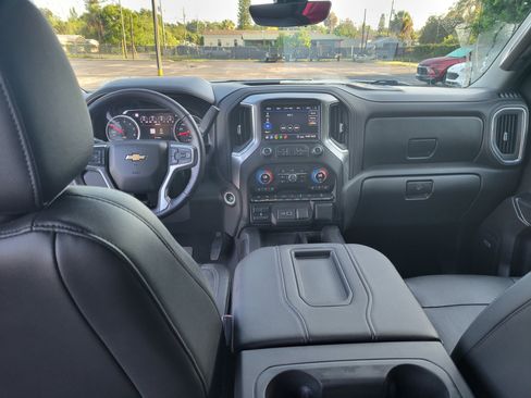 Certified 2020 Chevrolet Silverado 1500 LTZ AWD/4WD image 19
