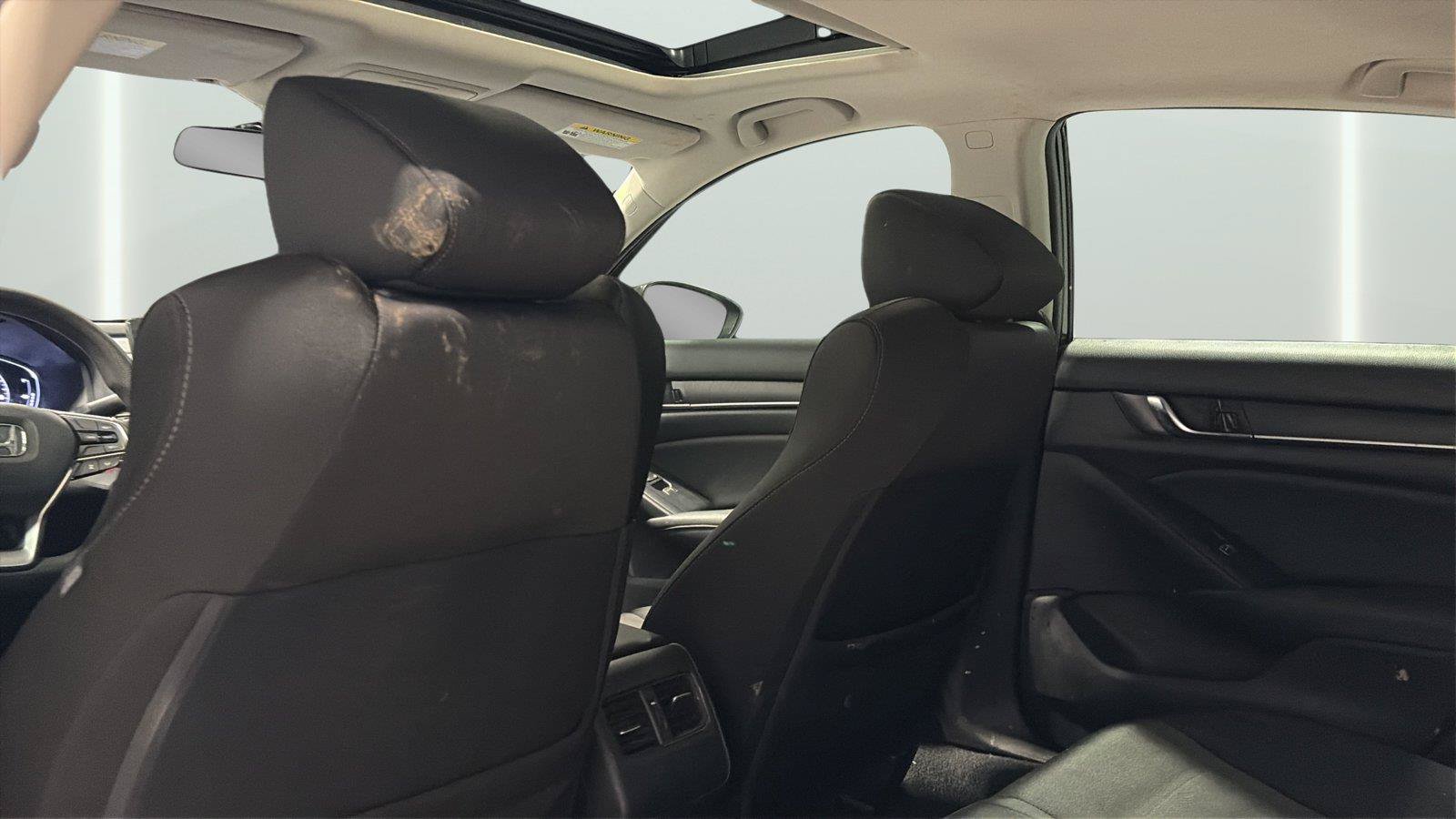 Used 2020 Honda Accord EX image 17