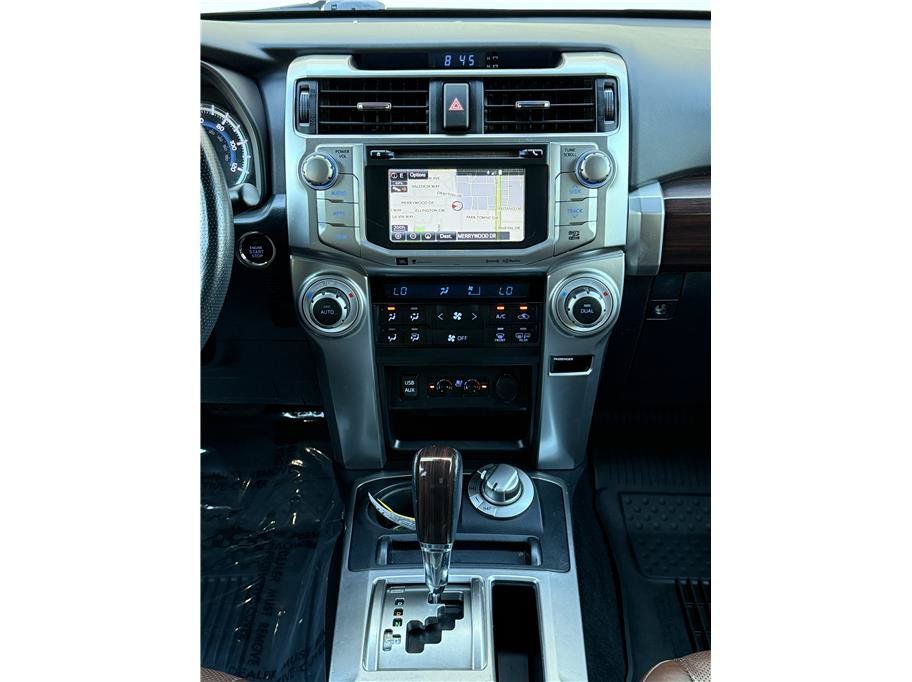 Used 2018 Toyota 4Runner Limited AWD/4WD image 11