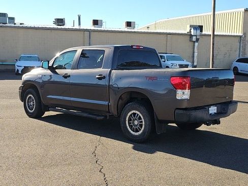 Used 2013 Toyota Tundra 4x4 CrewMax image 4