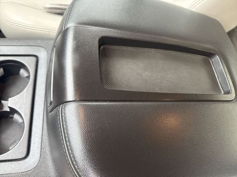 Used 2013 Chevrolet Avalanche LS image 32