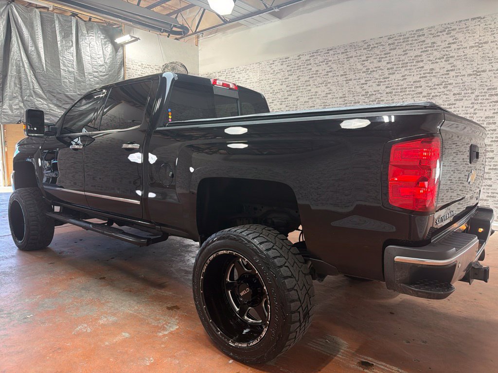 Used 2019 Chevrolet Silverado 2500 LTZ w/ Duramax Plus Package AWD/4WD image 5