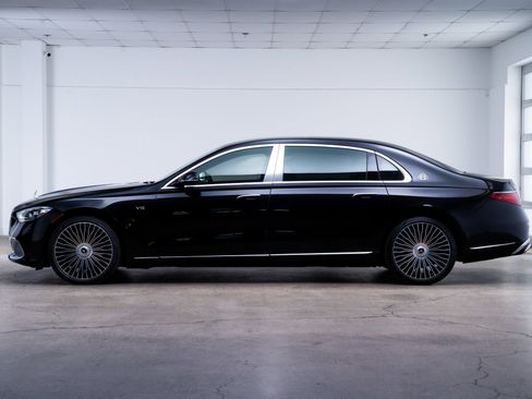 Used 2023 Mercedes-Benz Maybach S 680 4MATIC image 4