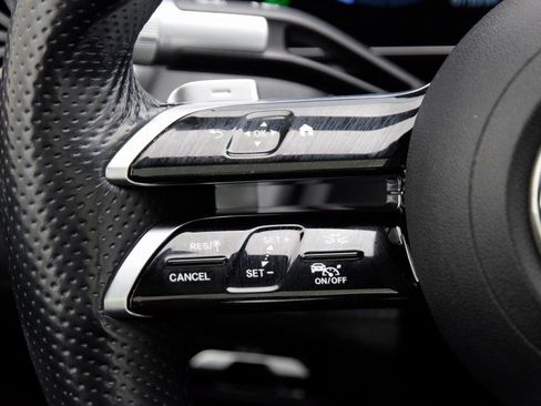 Used 2022 Mercedes-Benz EQS 450+ Sedan image 23