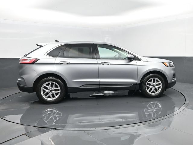 Used 2023 Ford Edge SEL AWD/4WD image 4