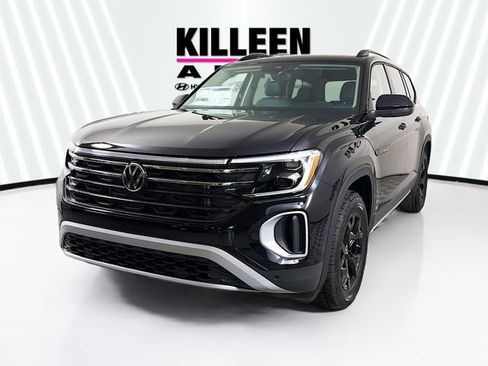 New 2026 Volkswagen Atlas Peak Edition AWD/4WD image 3