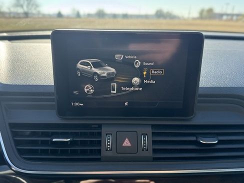 Used 2019 Audi Q5 2.0T Premium image 16