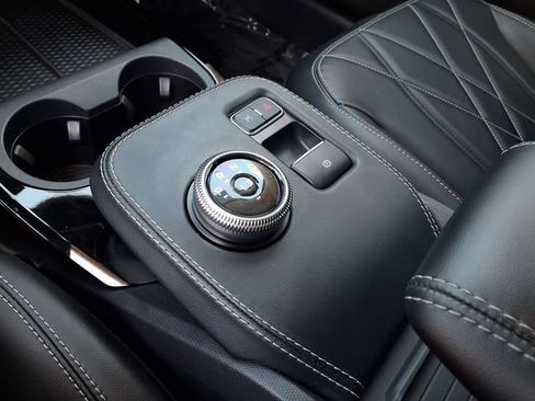 Used 2022 Ford Mustang Mach-E Select RWD image 17