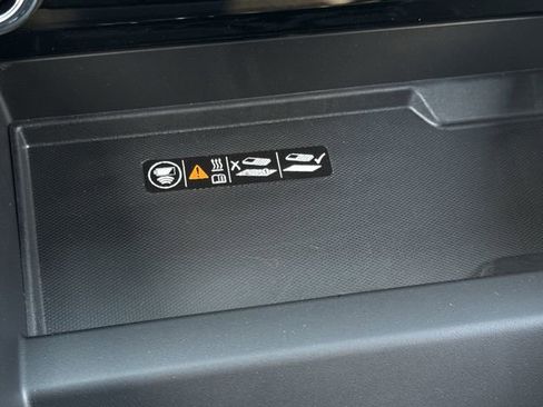 New 2026 Chevrolet Suburban High Country image 18