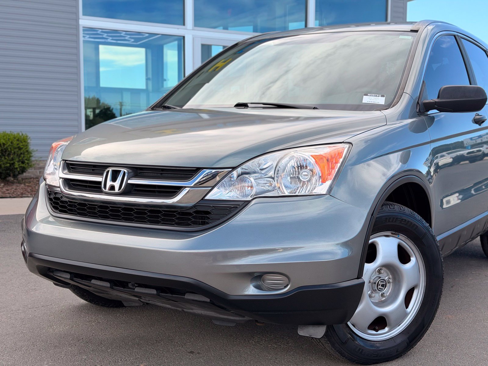 Used 2011 Honda CR-V LX image 2