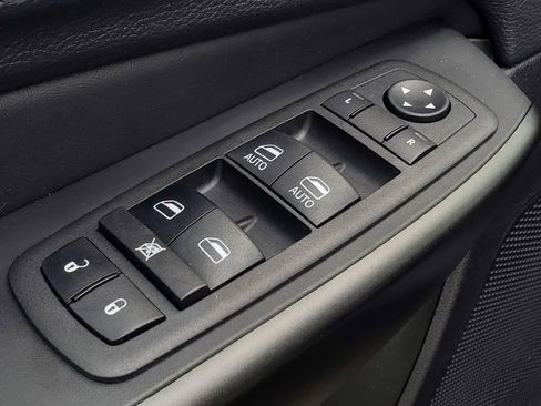 Used 2022 Jeep Cherokee Trailhawk w/ Premium Leather Package image 14