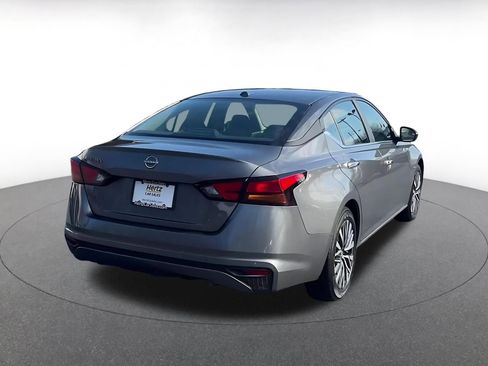 Used 2025 Nissan Altima 2.5 SV image 14