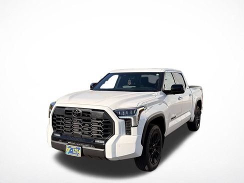 Used 2025 Toyota Tundra Limited image 2