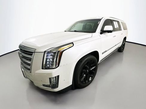 Used 2019 Cadillac Escalade ESV Platinum AWD/4WD image 3