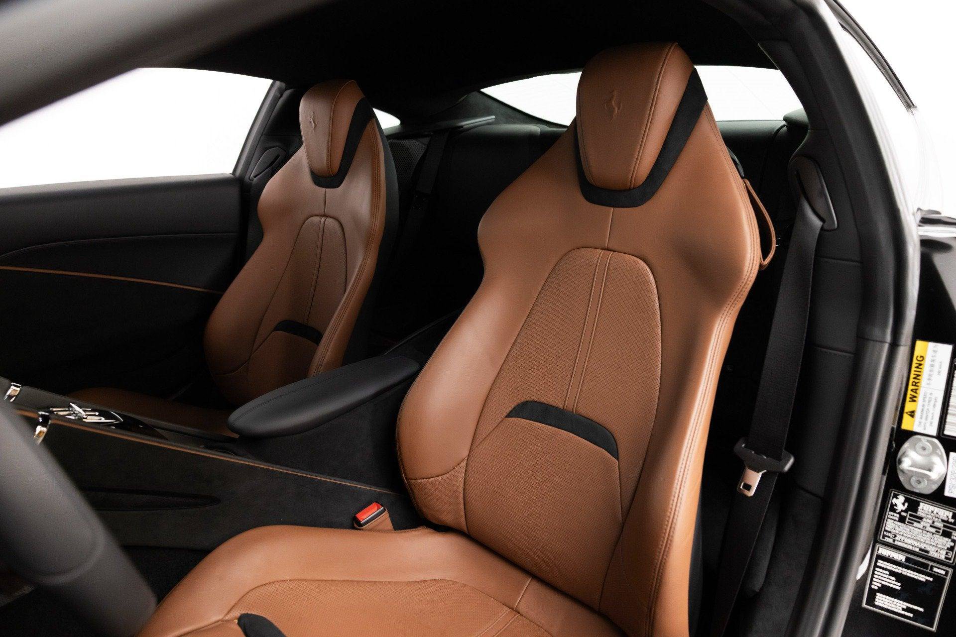 Certified 2023 Ferrari Roma RWD image 3